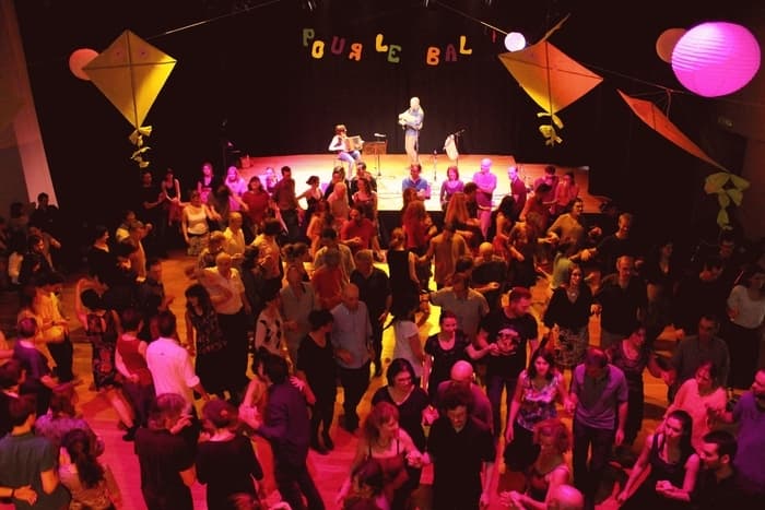 Nuit des Musées : Dansons, voyons! Bal folk au MEG
