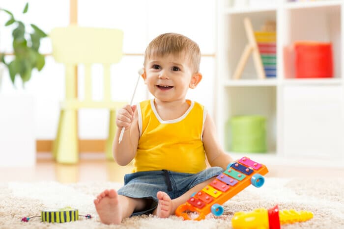 Musique à petits pas : éveil musical pour les tout-petit-e-s