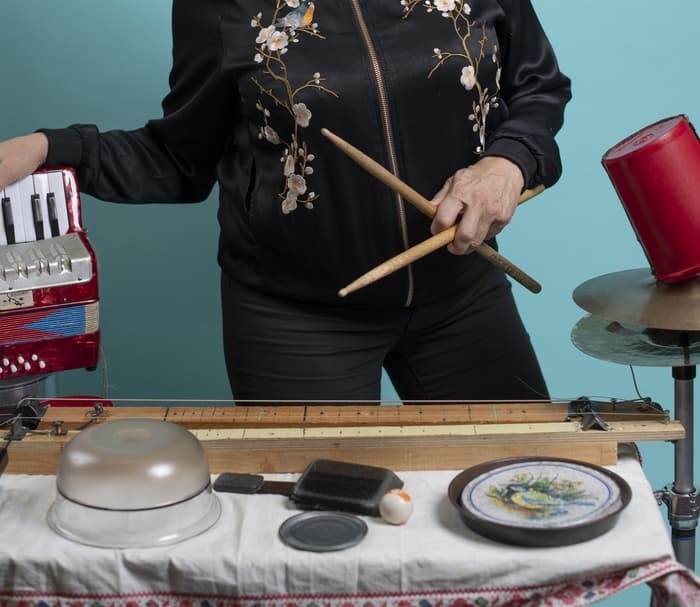 Récupération sonore
Atelier de bricolage d'instruments de musique par Béatrice Graf