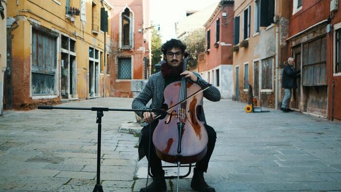 Échantillonner le monde #6 VENISE: Arthur Henry accompagné d'un DJ Set par Madeleine Leclair