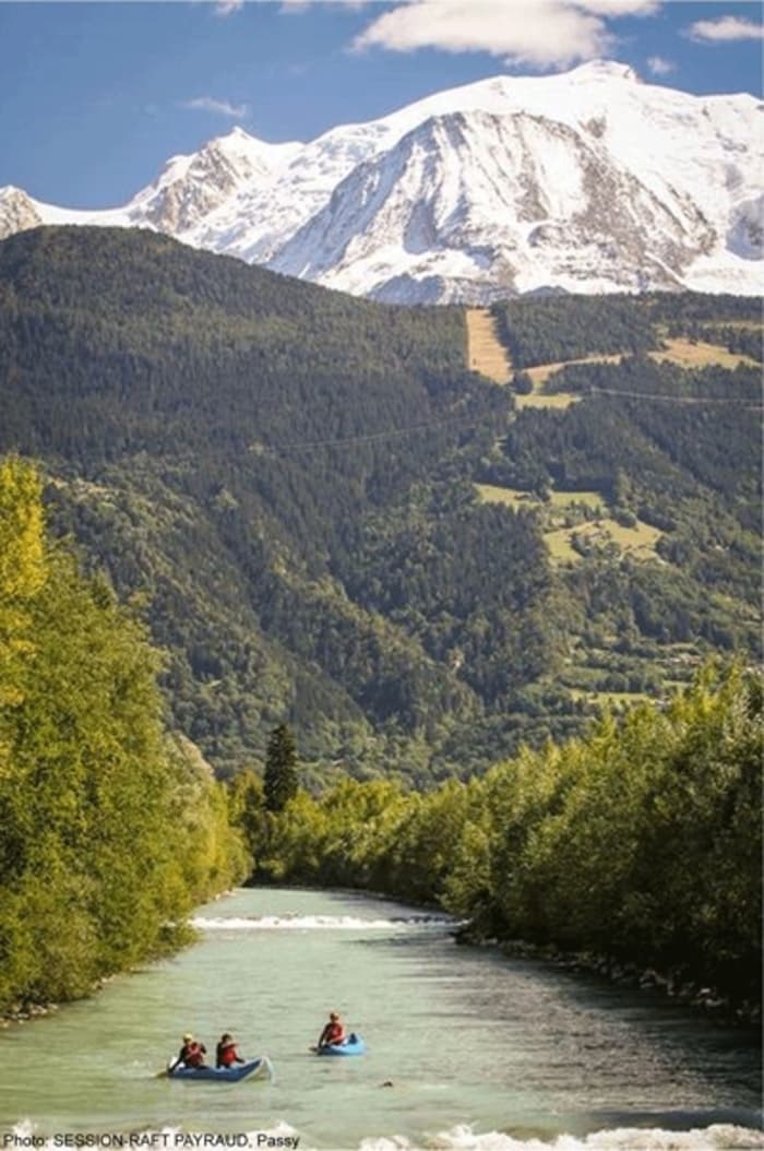 HUIT CAMPS D'ETE "AVENTURES"