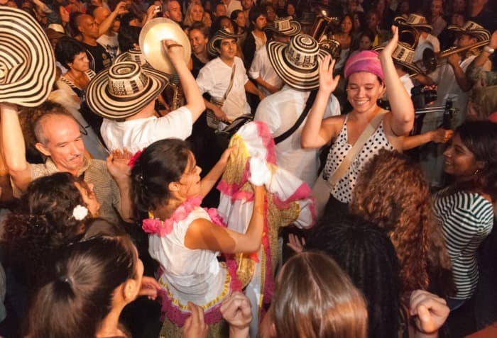 FANFARE COLOMBIENNE