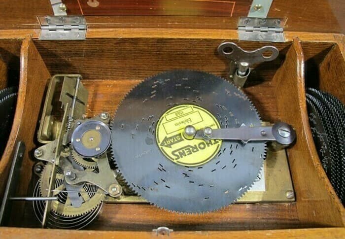 Les boîtes à musique s'animent