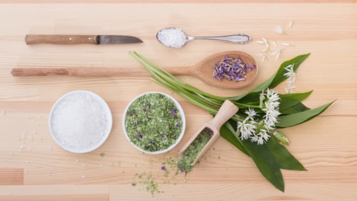 Festi'Terroir: Confectionne ton sel aromatisé et découvre l’univers magique des herbes aromatiques!
