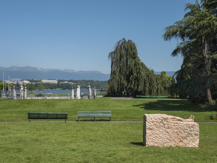 Biennale de Genève - Sculpture Garden: Une exposition d'art contemporain en plein air en Ville de Genève