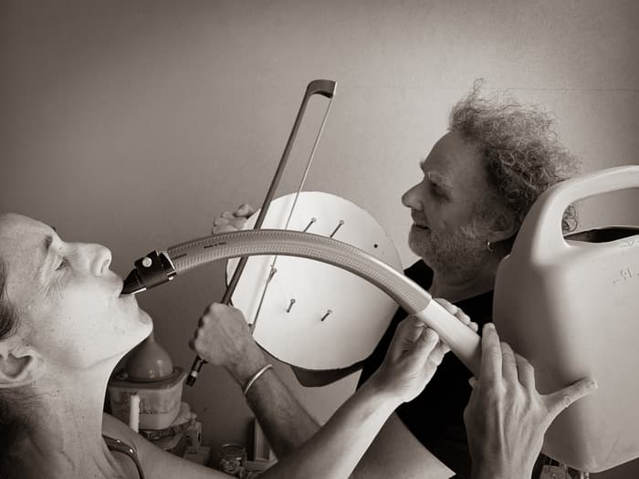 Atelier d'instruments musicaux, informations quartier et pour demandeurs d'emploi