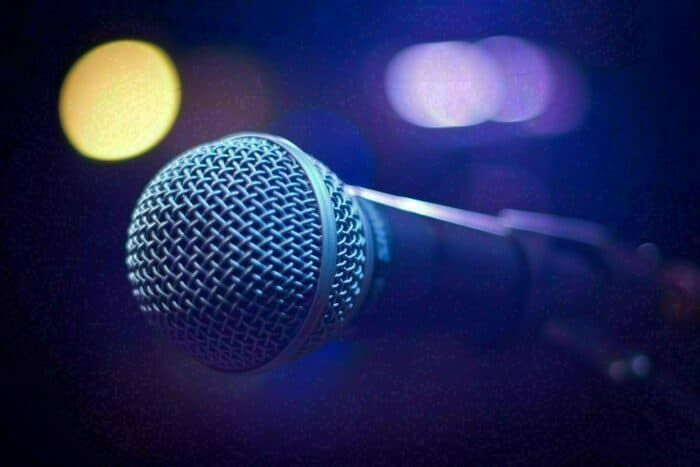 OPEN MIC : Pop-Rock Unplugged / Eric Bisoffi
