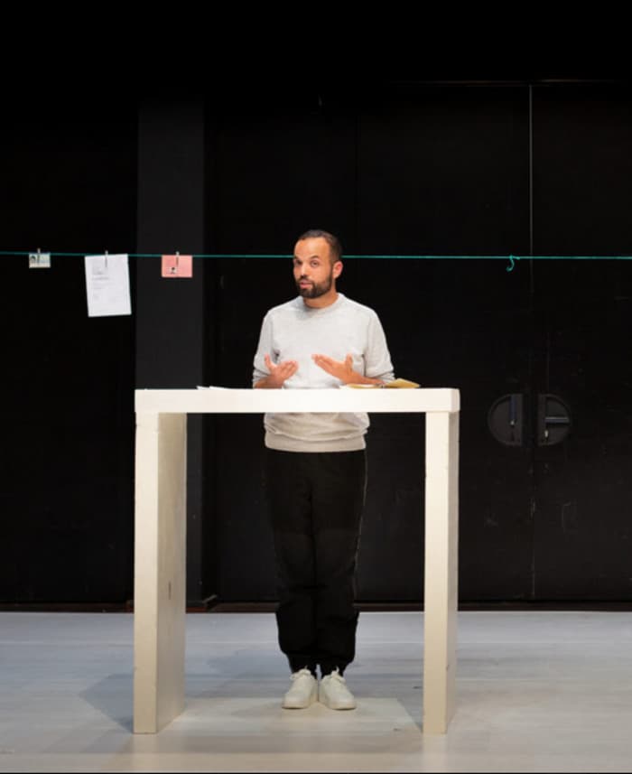 Koulounisation / Salim Djaferi