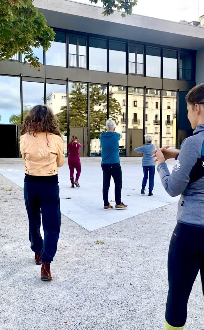Pratiques corporelles matinales avec Cindy Van Acker