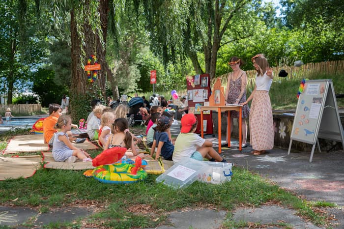 Lectures au bord de l'eau