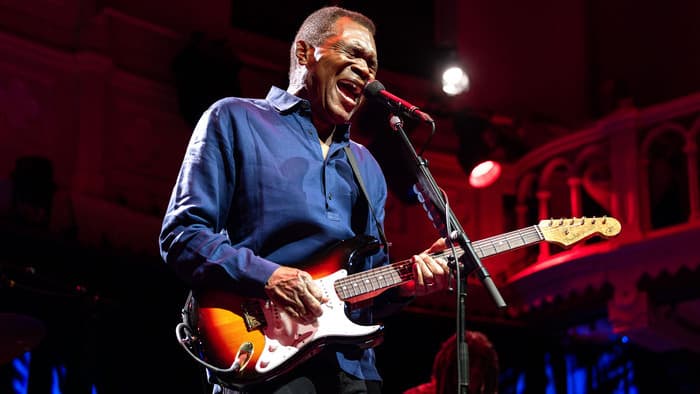 THE ROBERT CRAY BAND