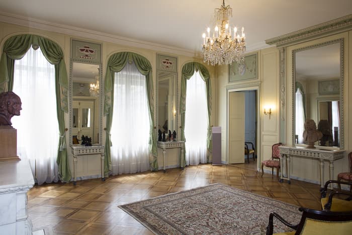 L'entrée des ombres