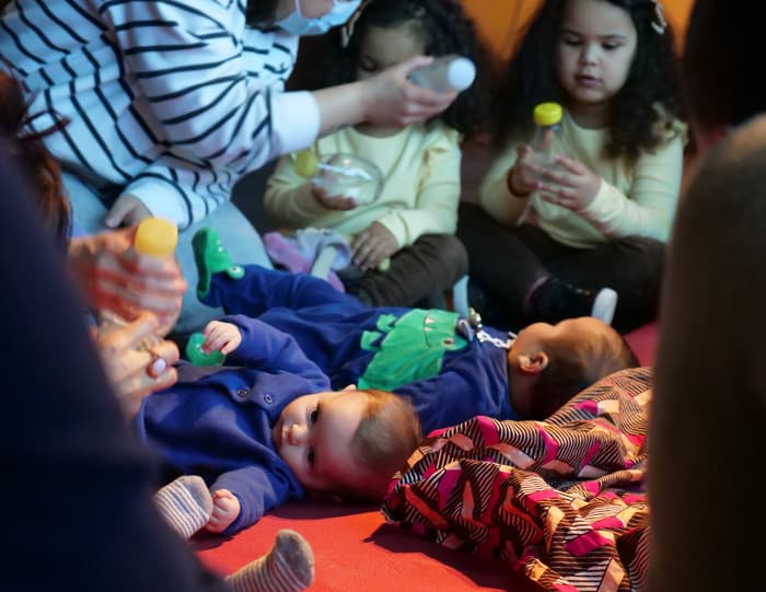 Le MEG à portée de bébé. Un éveil musical durable au cœur des collections permanentes du Musée.