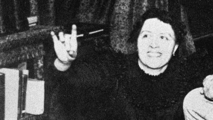 Rencontre dans une rue hantée : Virginie Bercher raconte le spiritisme genevois