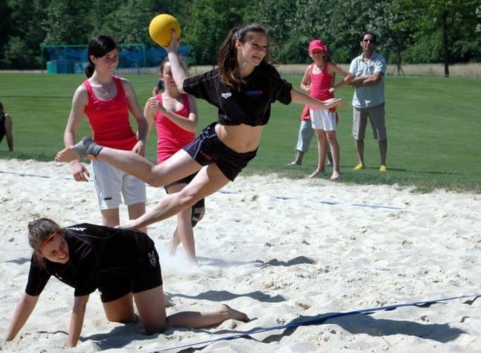 Initiation au Sandball