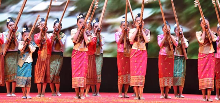 <button class="btn btn__meg btn__calendar"><b>EN LIGNE</b></button><br />Conférence en ethnomusicologie: pratiques musicales du Laos
