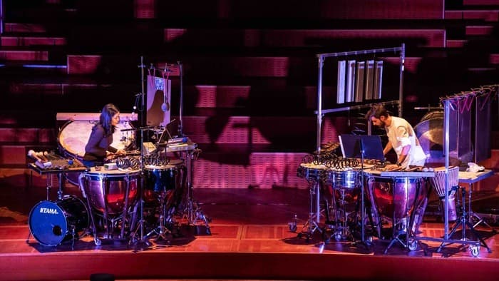 LA BÂTIE FESTIVAL : LUIS NAÓN / ARIADNA ALSINA TARRÉS 
EKLEKTO