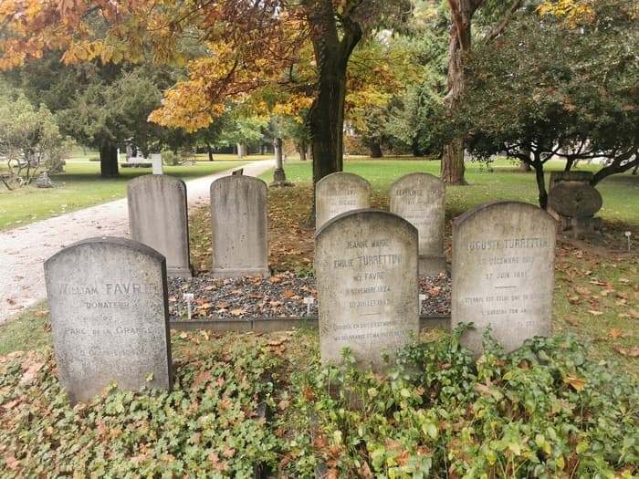 HALLOMANIA - Balade guidée "Les Fantômes du Cimetière des Rois" à Genève