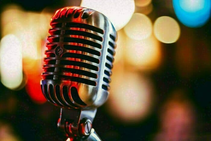 OPEN MIC : Chanson Française / Nicolas Hafner