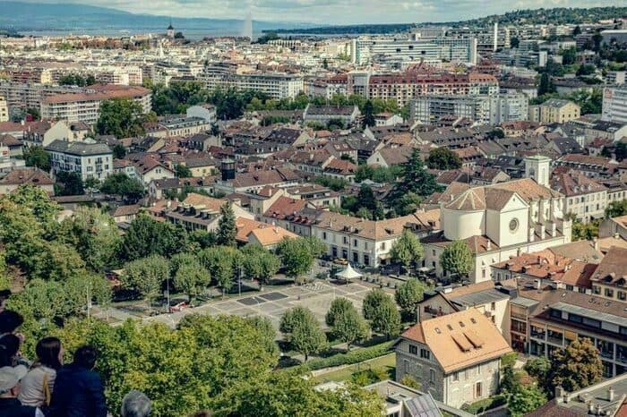 Carouge et ses jardins secrets
