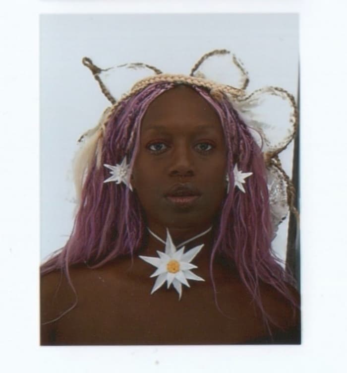 MEG X CCA :  Black ID par Brutus Labiche.