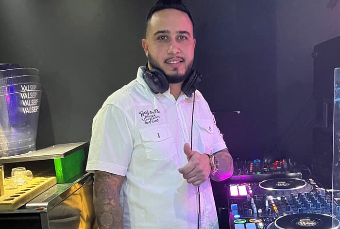 DJ CHIVI · REGGAETON, SALSA, MERENGUE, BACHATA
