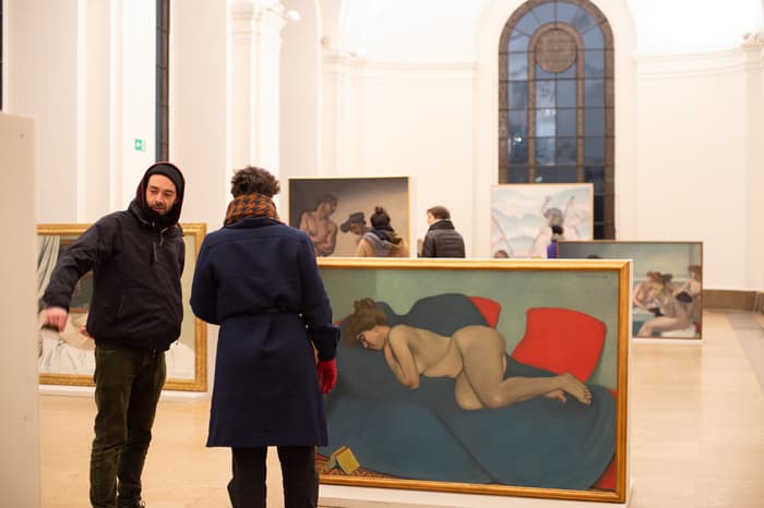Les couleurs de l’exposition: Bleu et Rouge