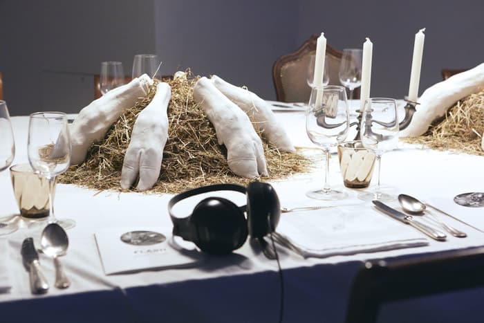Réflexions carnées: la mise à mort des animaux de rente, entre réalité et éthique, quelle évolution possible? Table ronde et création sonore