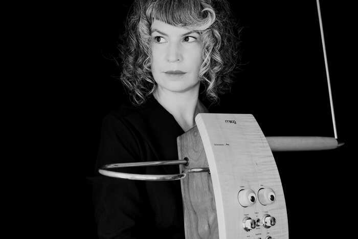 À la découverte du theremin : une conférence avec Coralie Ehinger