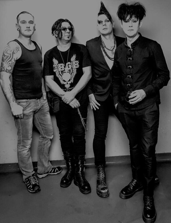 Clan of Xymox + Lovataraxx