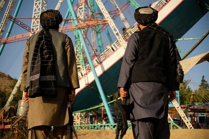 Afghanistan : talibans et réfugié-e-s, regards croisés