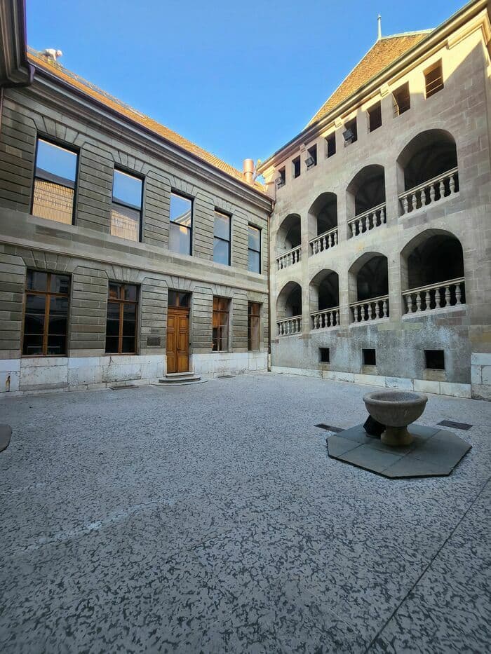 Journées du Patrimoine | Flânerie historique et politique: la rue de l'Hôtel-de-Ville vous ouvre ses portes
