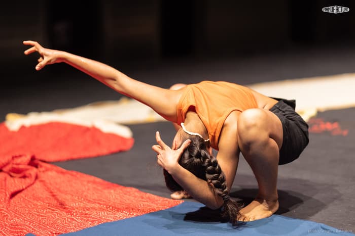 Entepfuhl, 2023, 20', Alina Arshi dans le cadre de Dance First Think Later