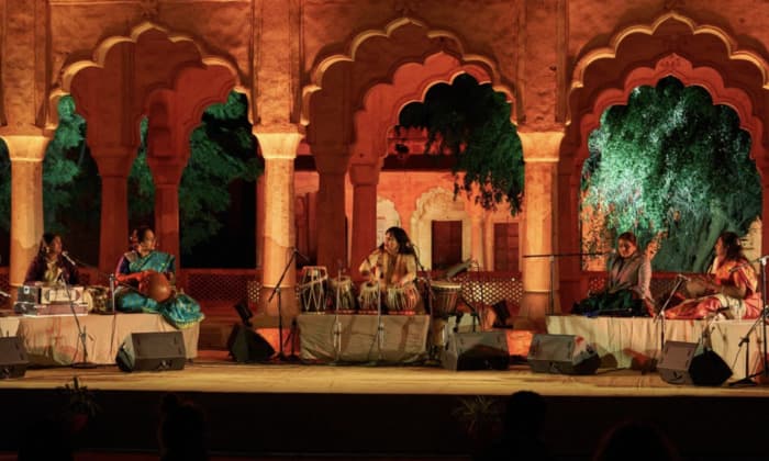 ANURADHA PAL ORCHESTRA