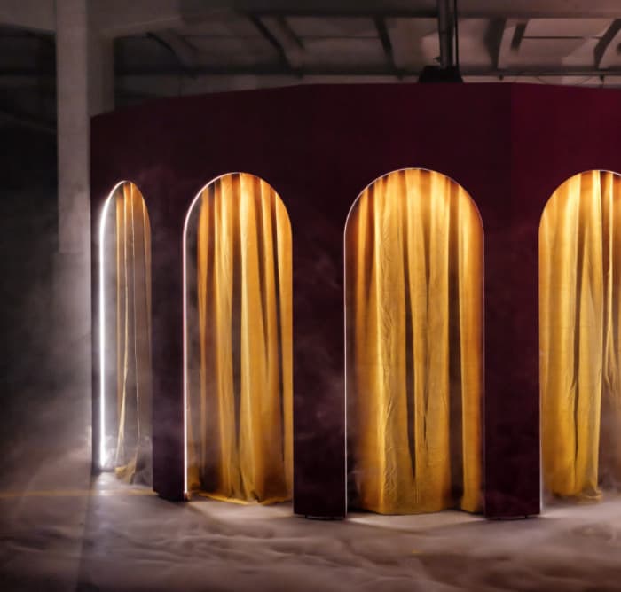 TOPEEP SECRETS BOX // Delgado Fuchs