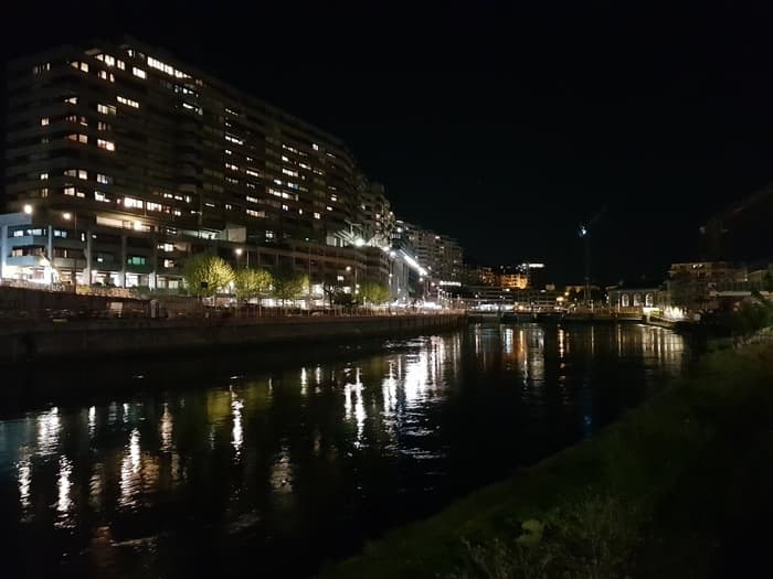 Balade nocturne le long du Rhône