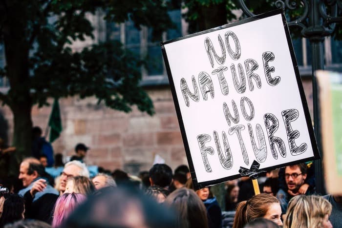 «Regards croisés sur l'Eco-anxiété» avec le pédopsychiatre François Ansermet