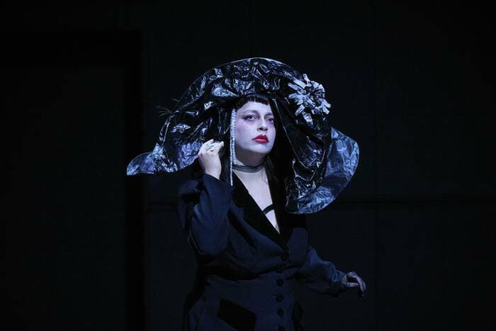 Performance "Grand Mother is a Lesbian Ghost"