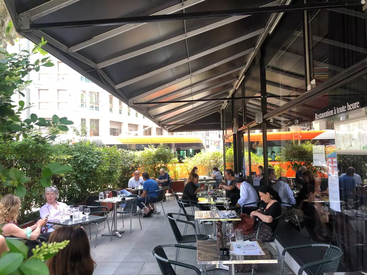 L'Âge d'Or photo geneve.com