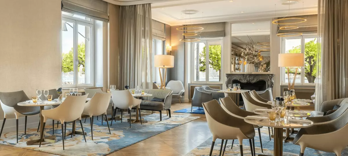 Living Room Bar & Kitchen (Hotel Ritz Carlton) photo geneve.com