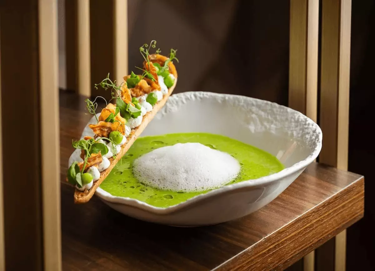 Living Room Bar & Kitchen (Hotel Ritz Carlton) photo geneve.com